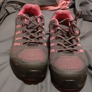 Puma steel toe tennis shoes